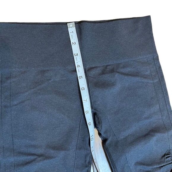 Lululemon In The Flow Crop II Heathered Inkwell 8 - Picture 6 of 11